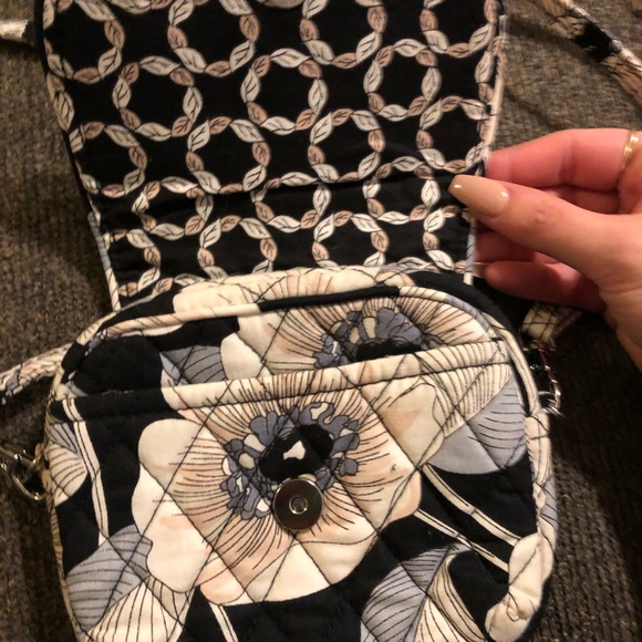 Authentic, Rare, Retired Vera Bradley! 🍂 - Picture 4 of 7